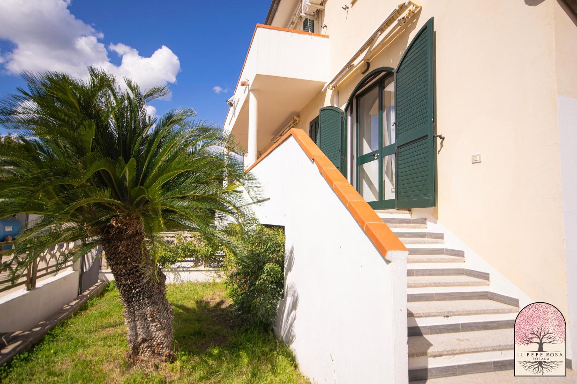 Bed and Breakfast Il Pepe Rosa Posada  Exterior foto