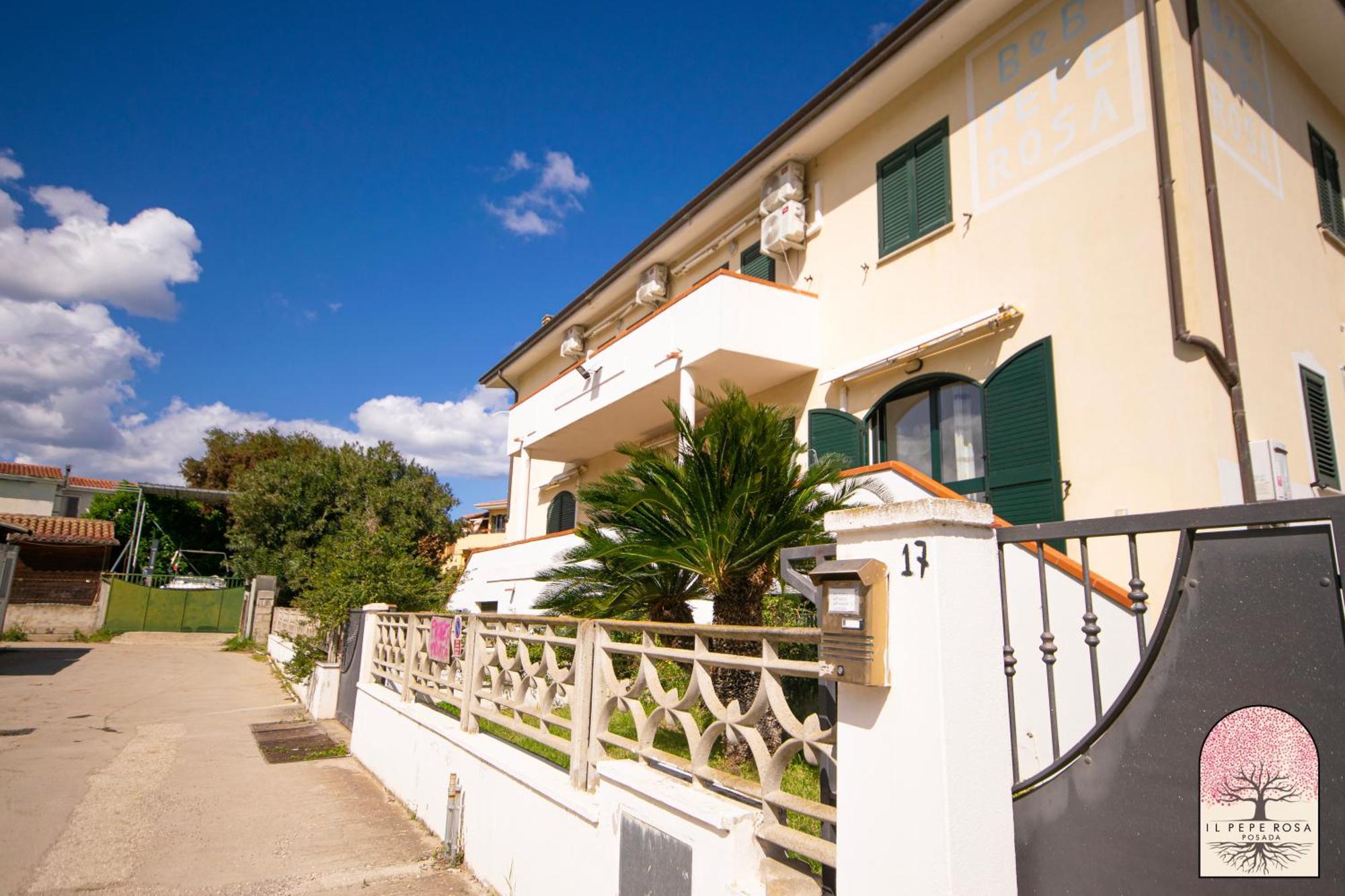 Bed and Breakfast Il Pepe Rosa Posada  Exterior foto